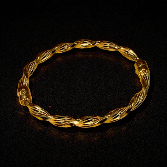 Children’s Mini Twist Gold Bangle