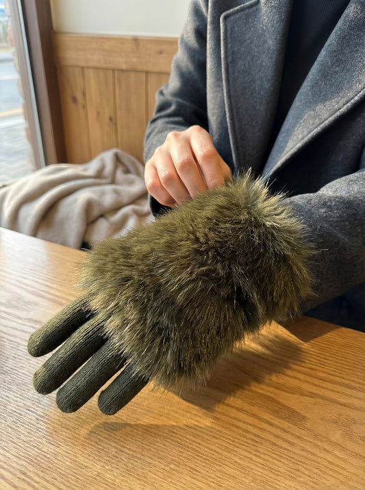 Glam Leather Gloves with Plush Fur Cuffs - Green