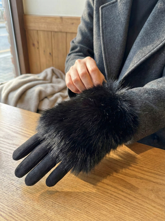 Glam Leather Gloves with Plush Fur Cuffs - Black